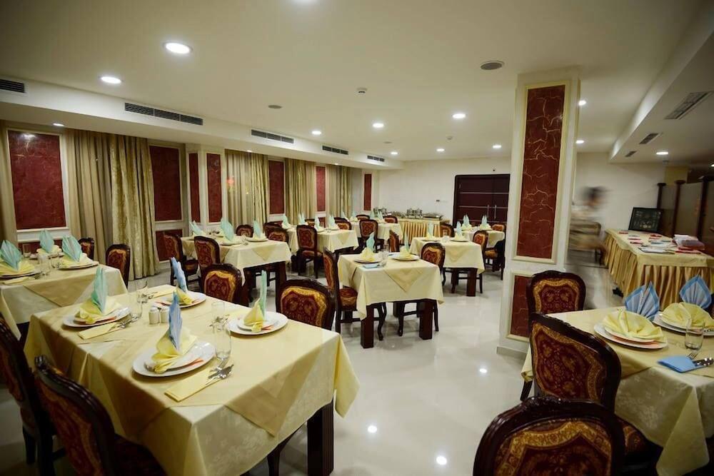 Hotel Gold Skopje Eksteriør billede
