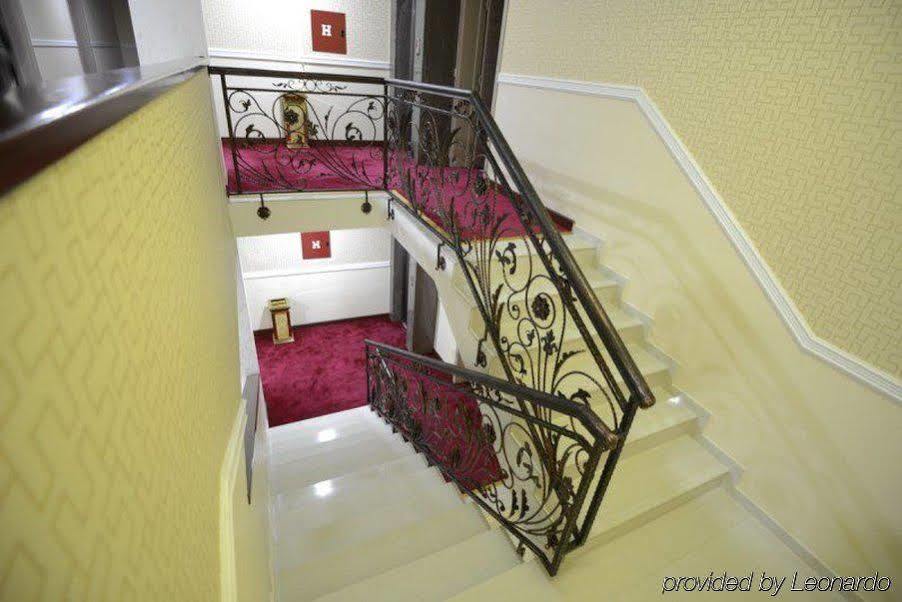 Hotel Gold Skopje Eksteriør billede
