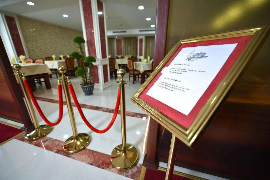 Hotel Gold Skopje Eksteriør billede